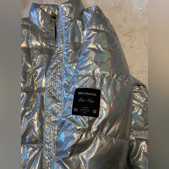 Forever 21 Metallic Puffer - Picture 5 of 7